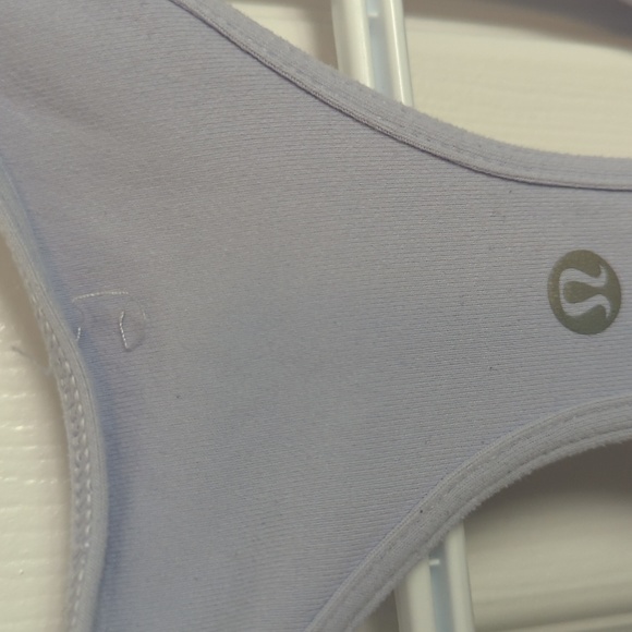 Lululemon Size 8 Cool Racerback Tank, Blue/Purple Colour - Picture 4 of 6